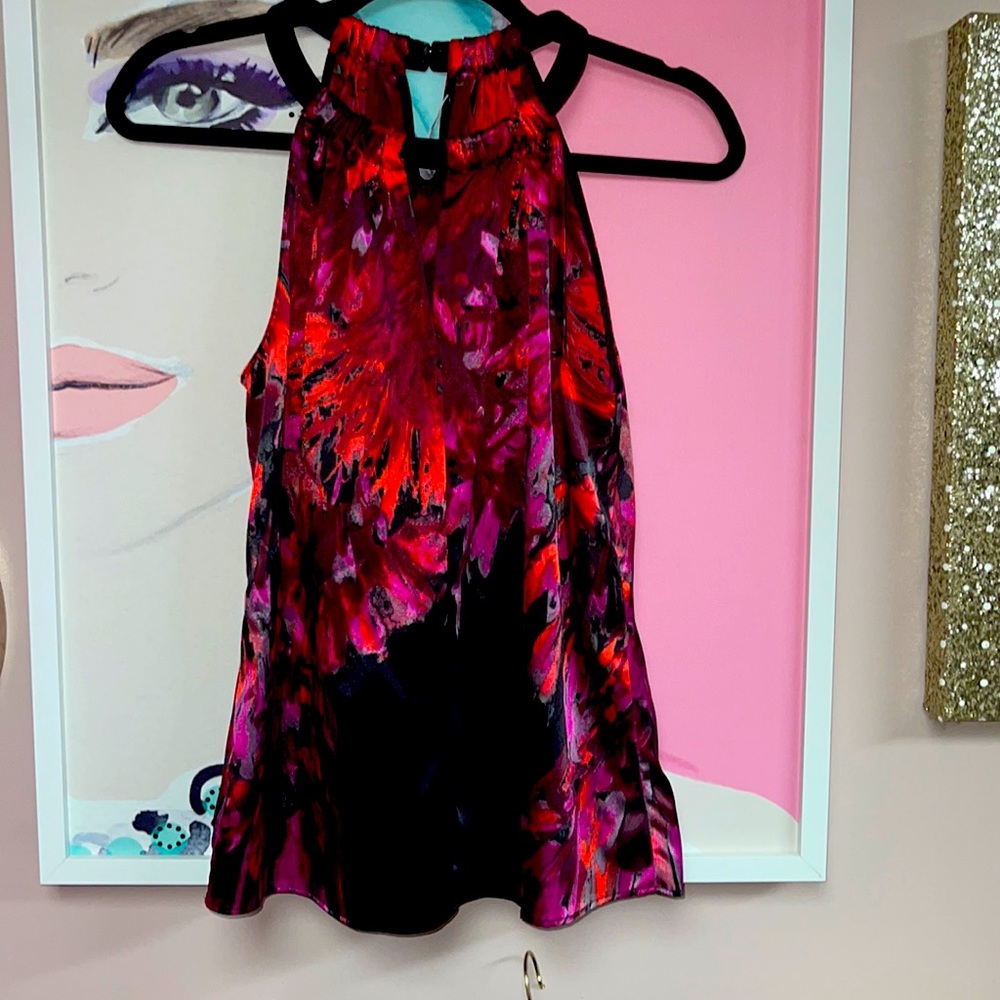 Tahari tank top